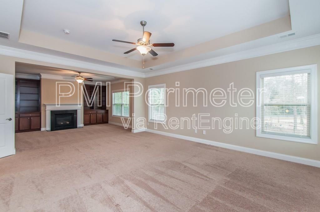 Gallery Image 25