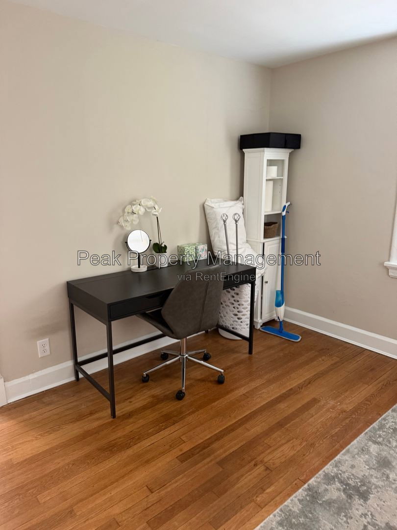 Gallery Image 11