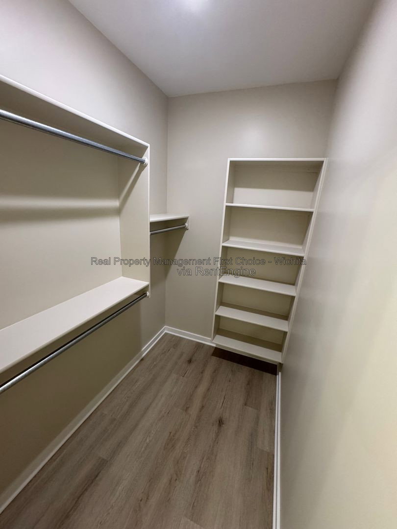 Gallery Image 22
