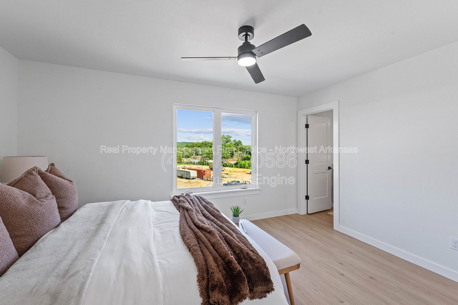 Gallery Image 16
