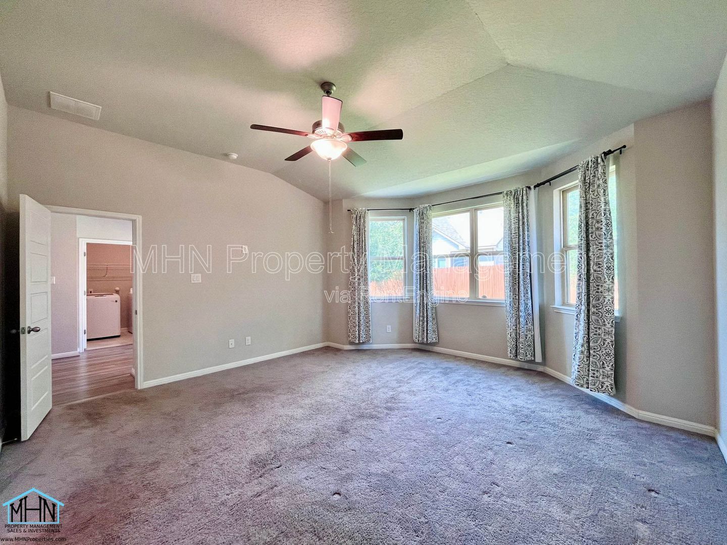 Gallery Image 16