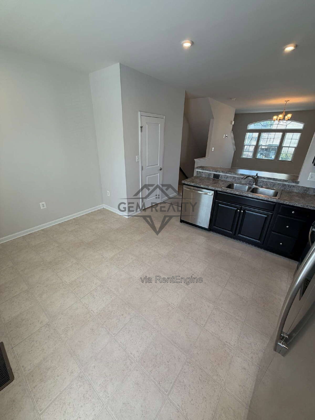 Gallery Image 18