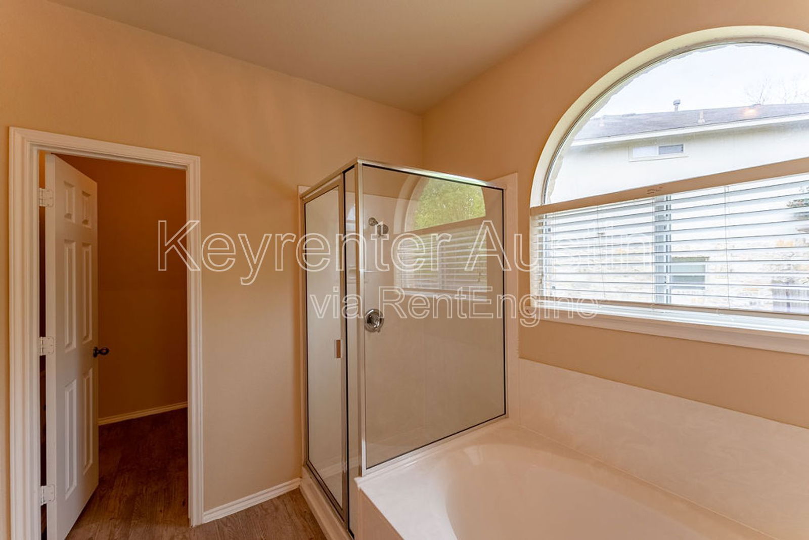 Gallery Image 16