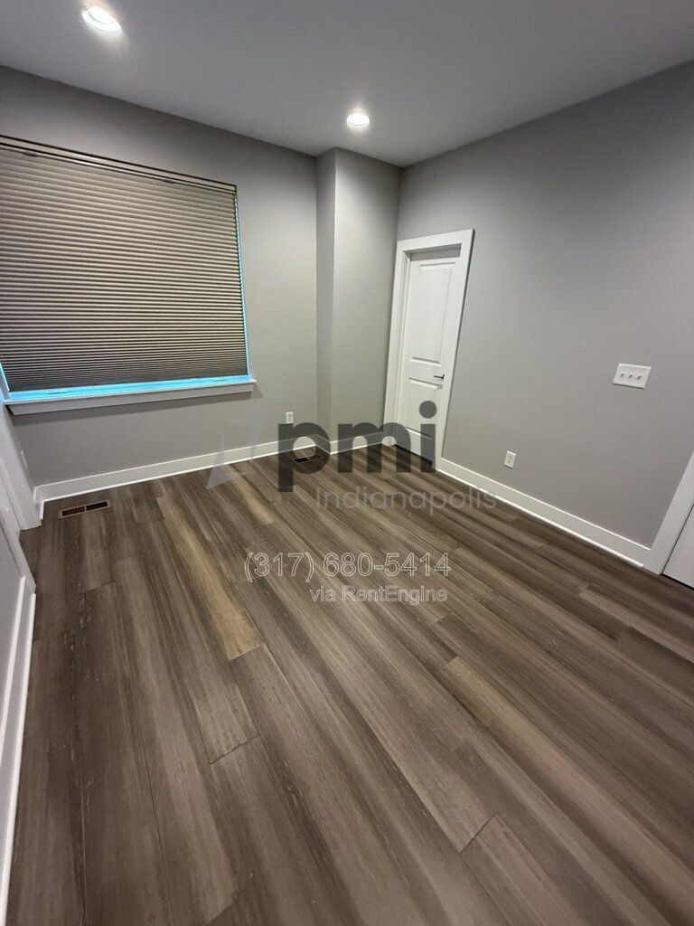 Gallery Image 19