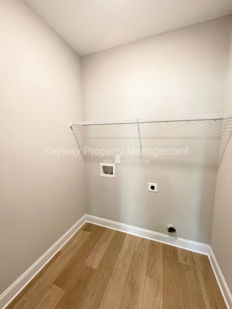 Gallery Image 16