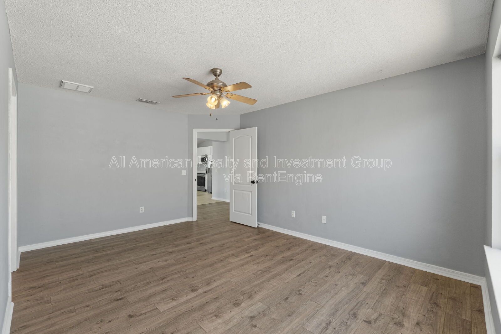 Gallery Image 18
