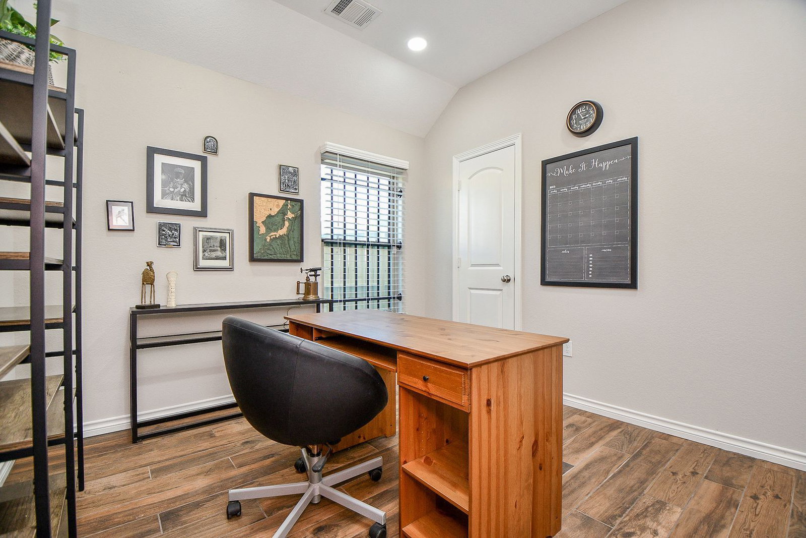 Gallery Image 19