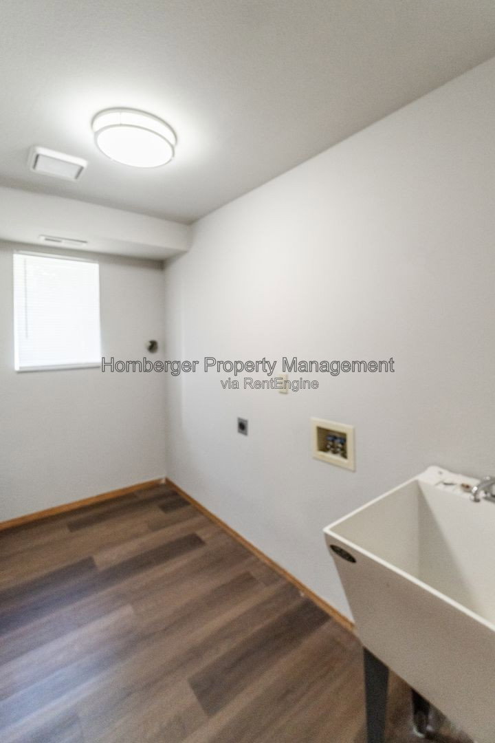 Gallery Image 16