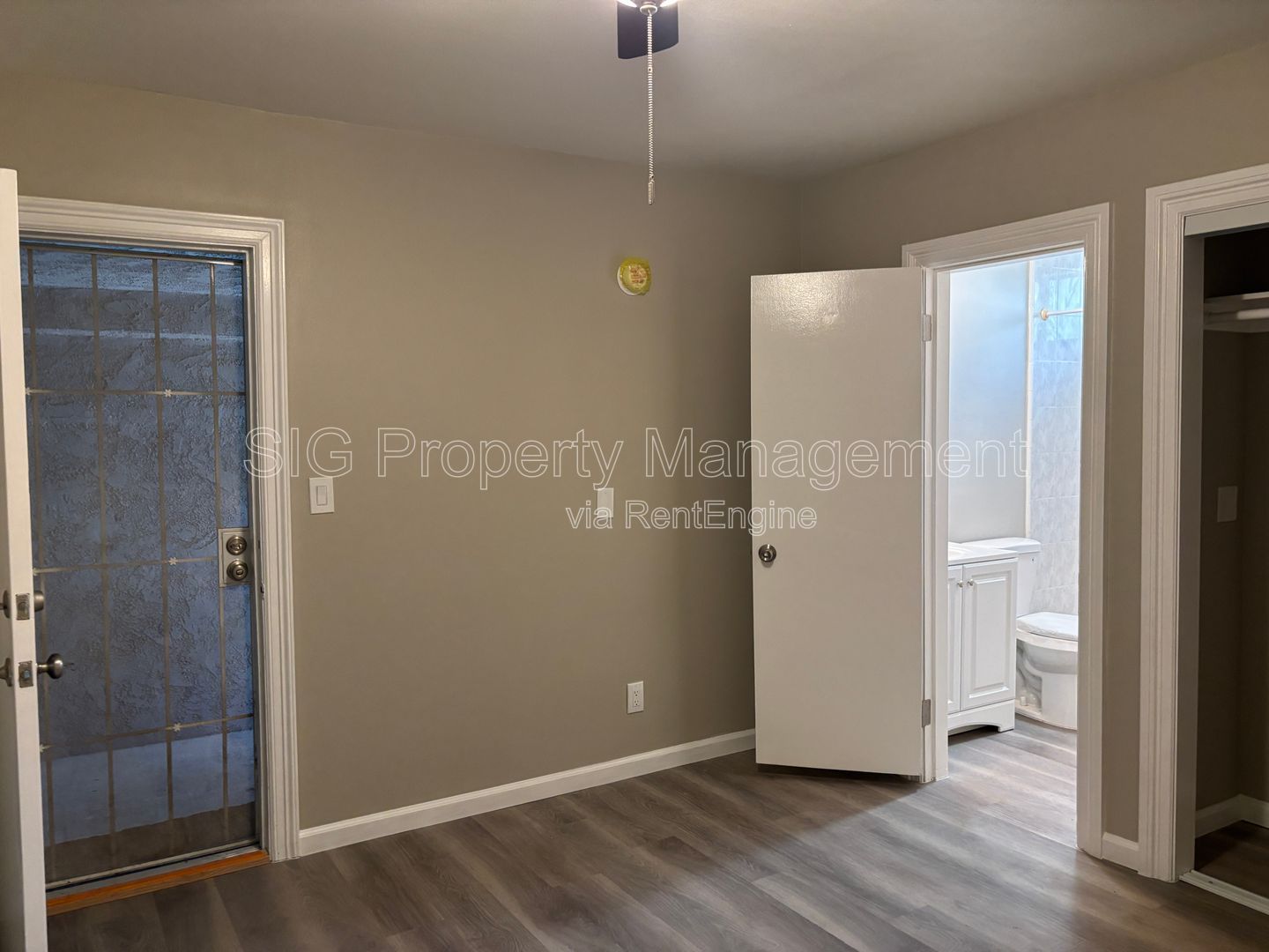 Gallery Image 18