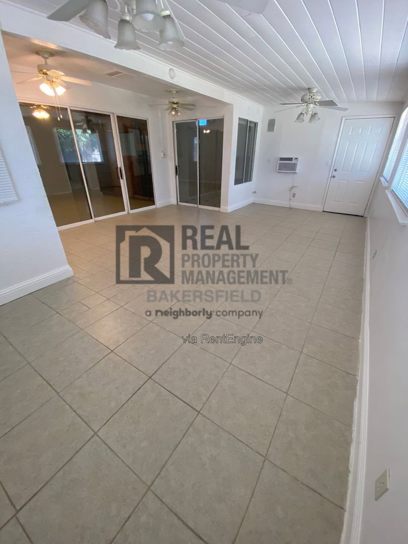 Gallery Image 18