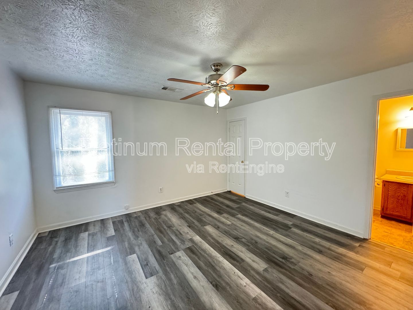 Gallery Image 18