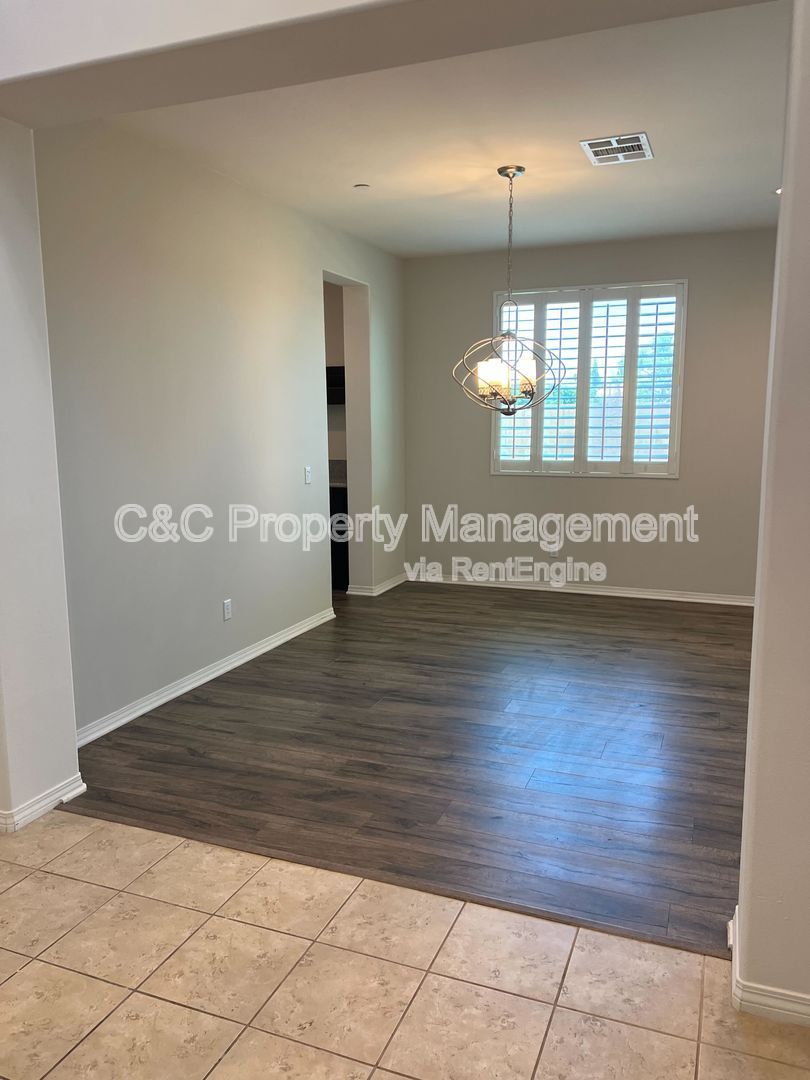Gallery Image 12