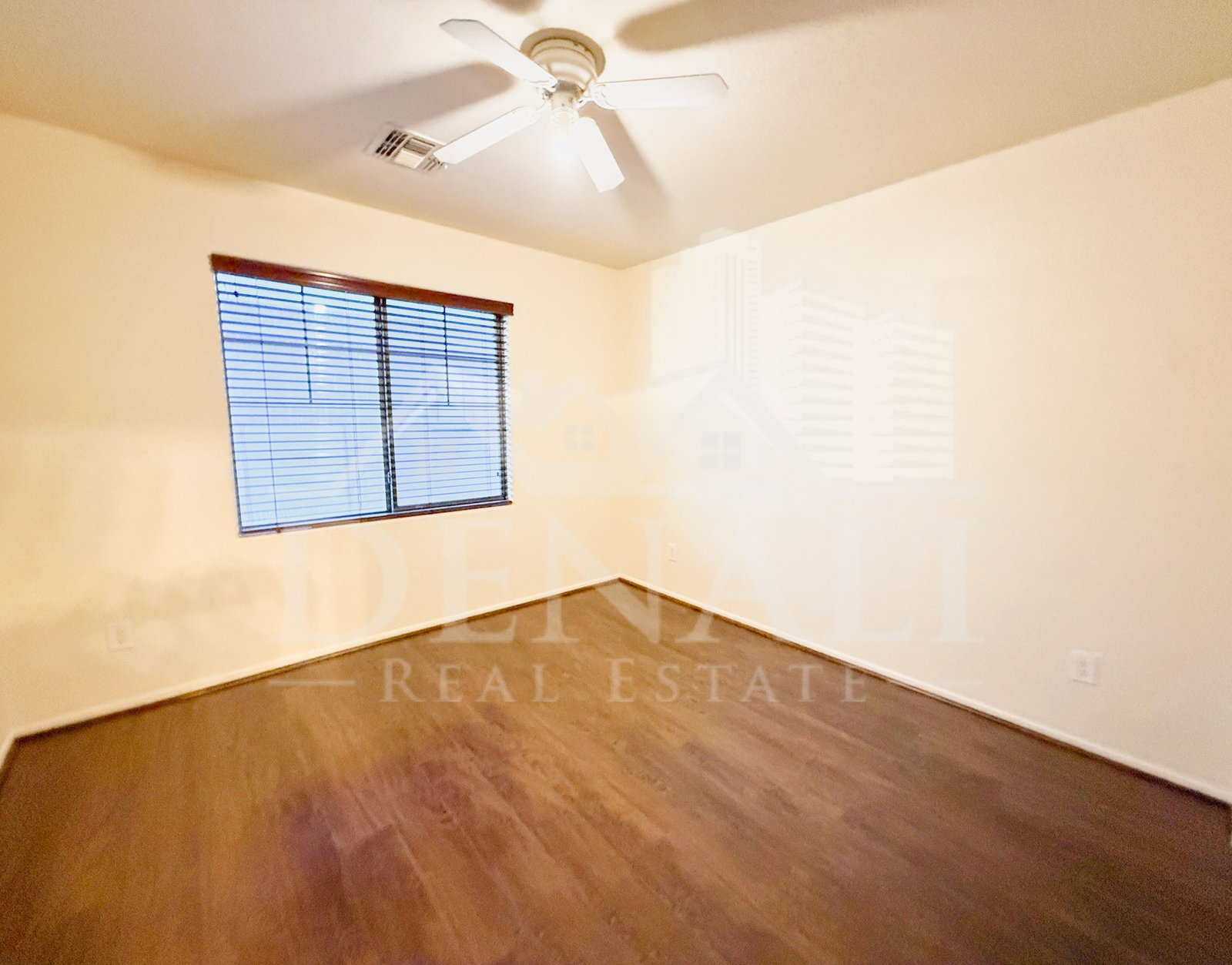 Gallery Image 19