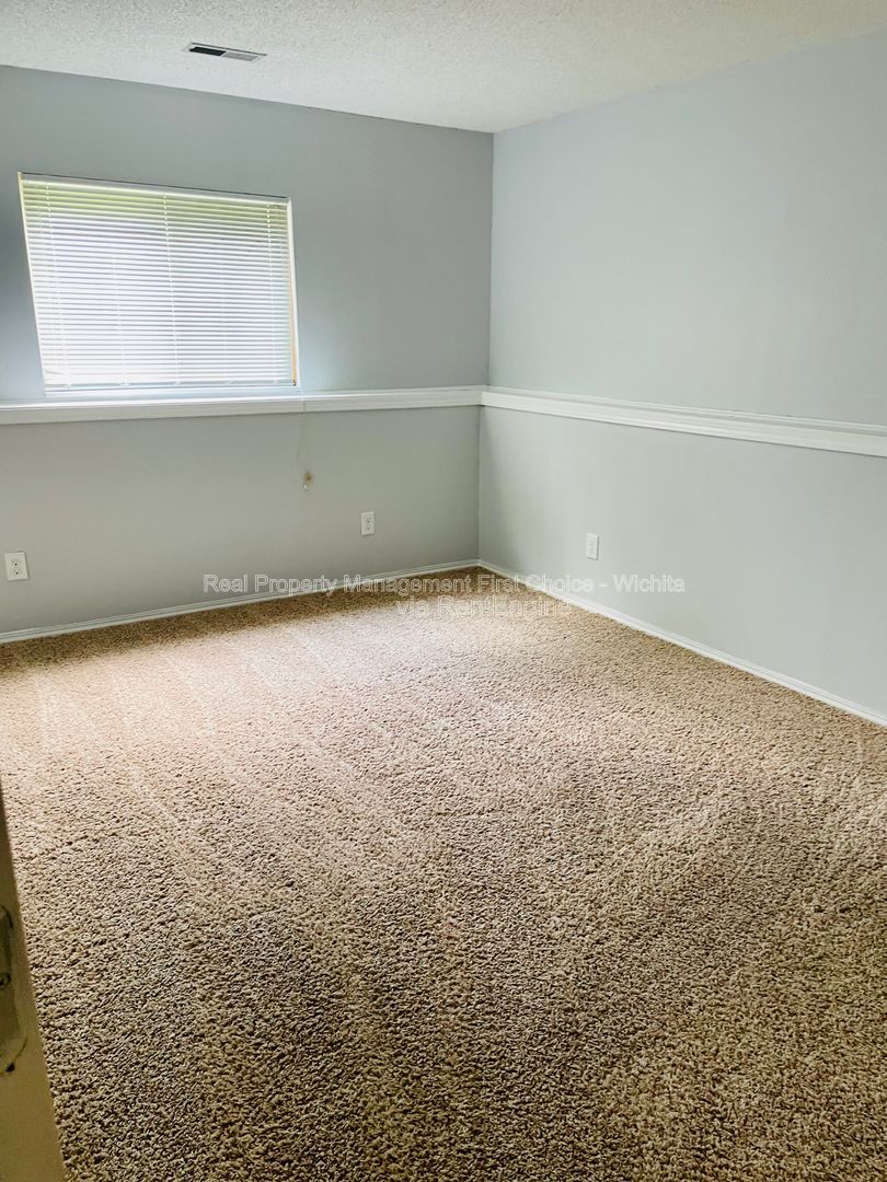 Gallery Image 18