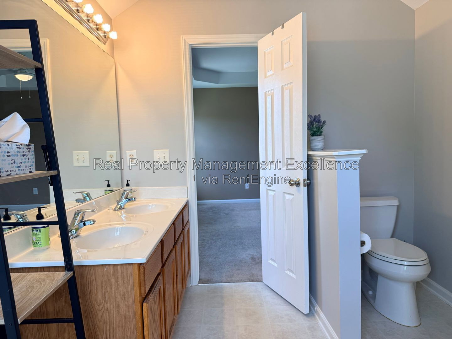 Gallery Image 38