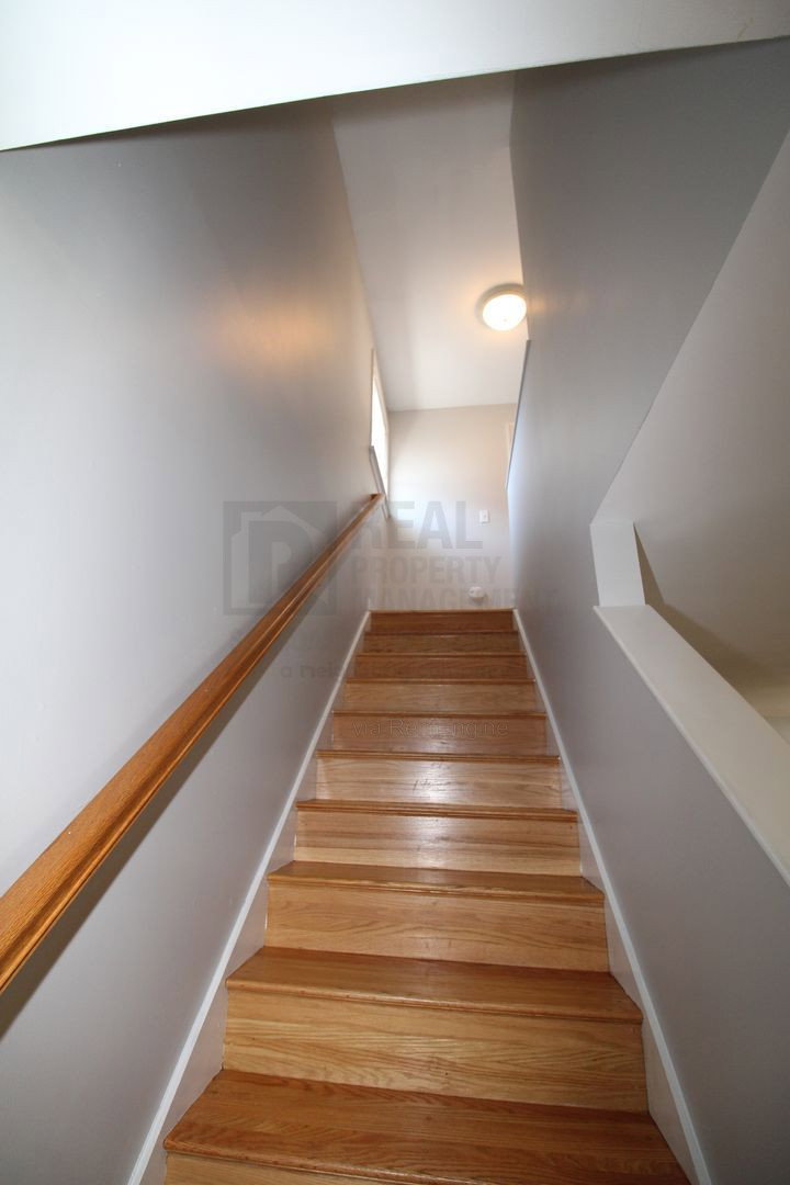 Gallery Image 18