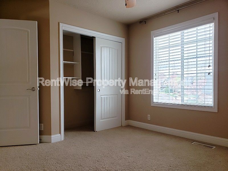 Gallery Image 19