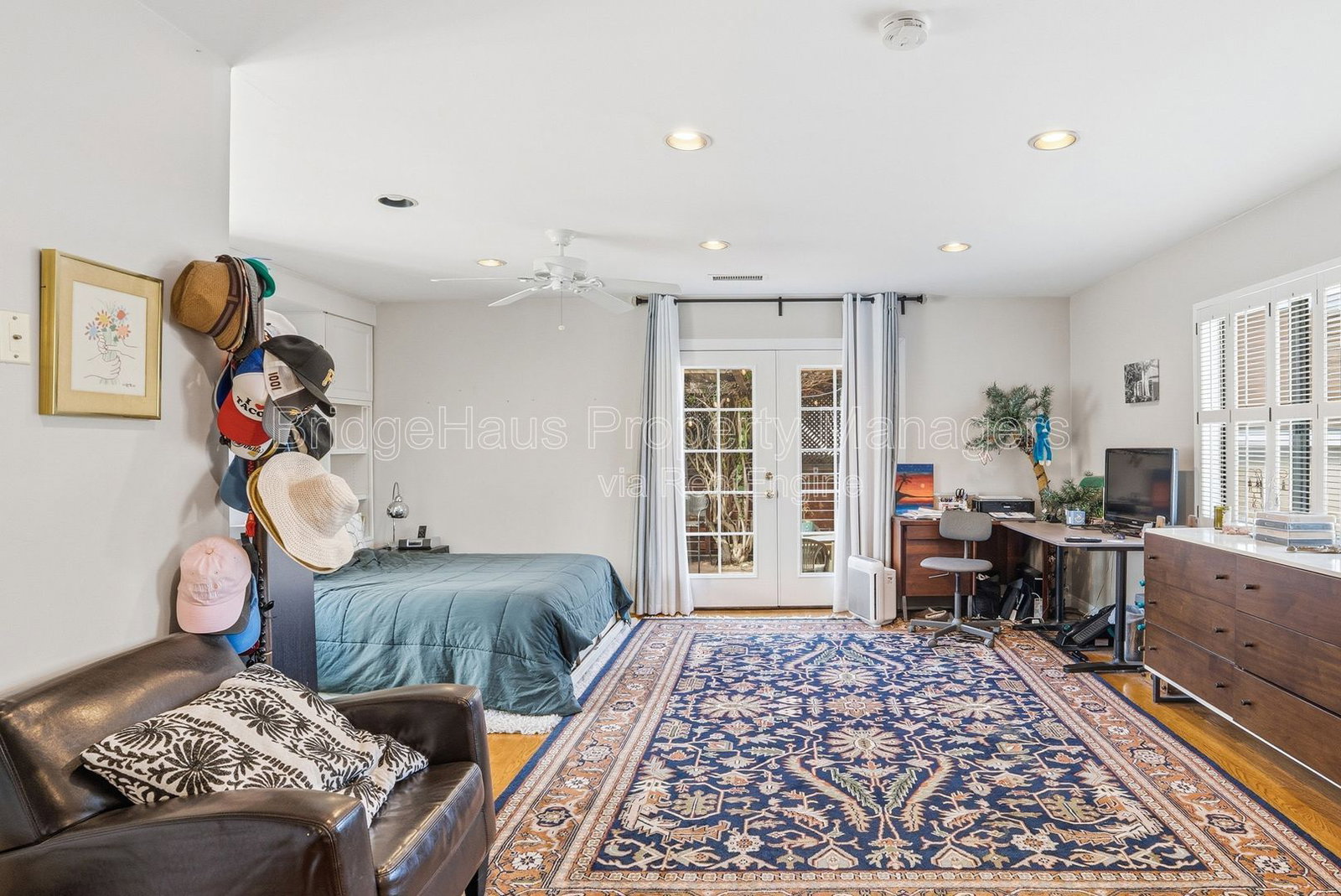 Gallery Image 18
