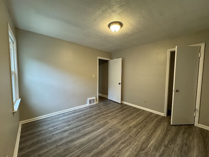 Gallery Image 21