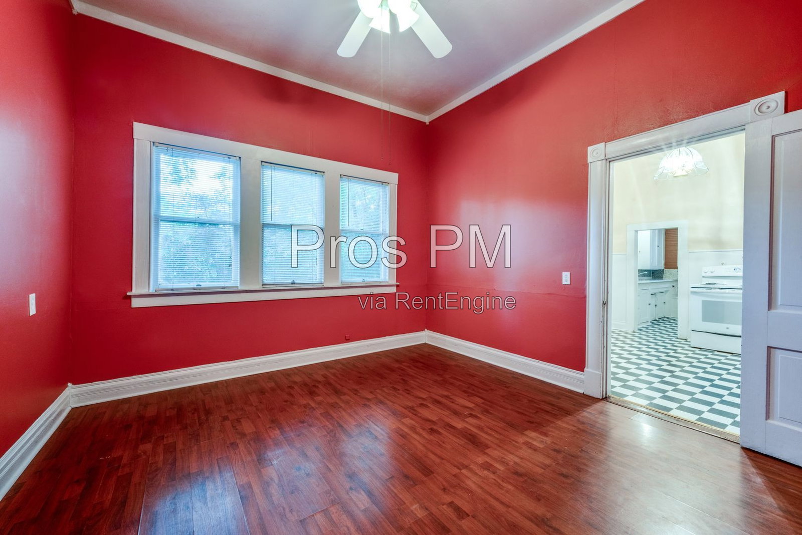 Gallery Image 13