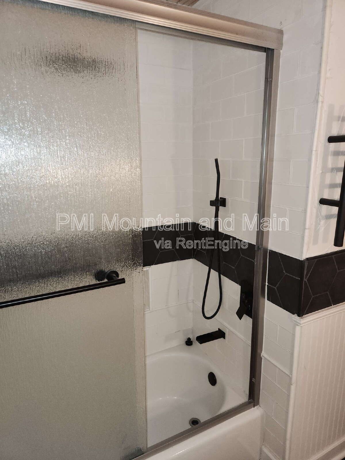 Gallery Image 20