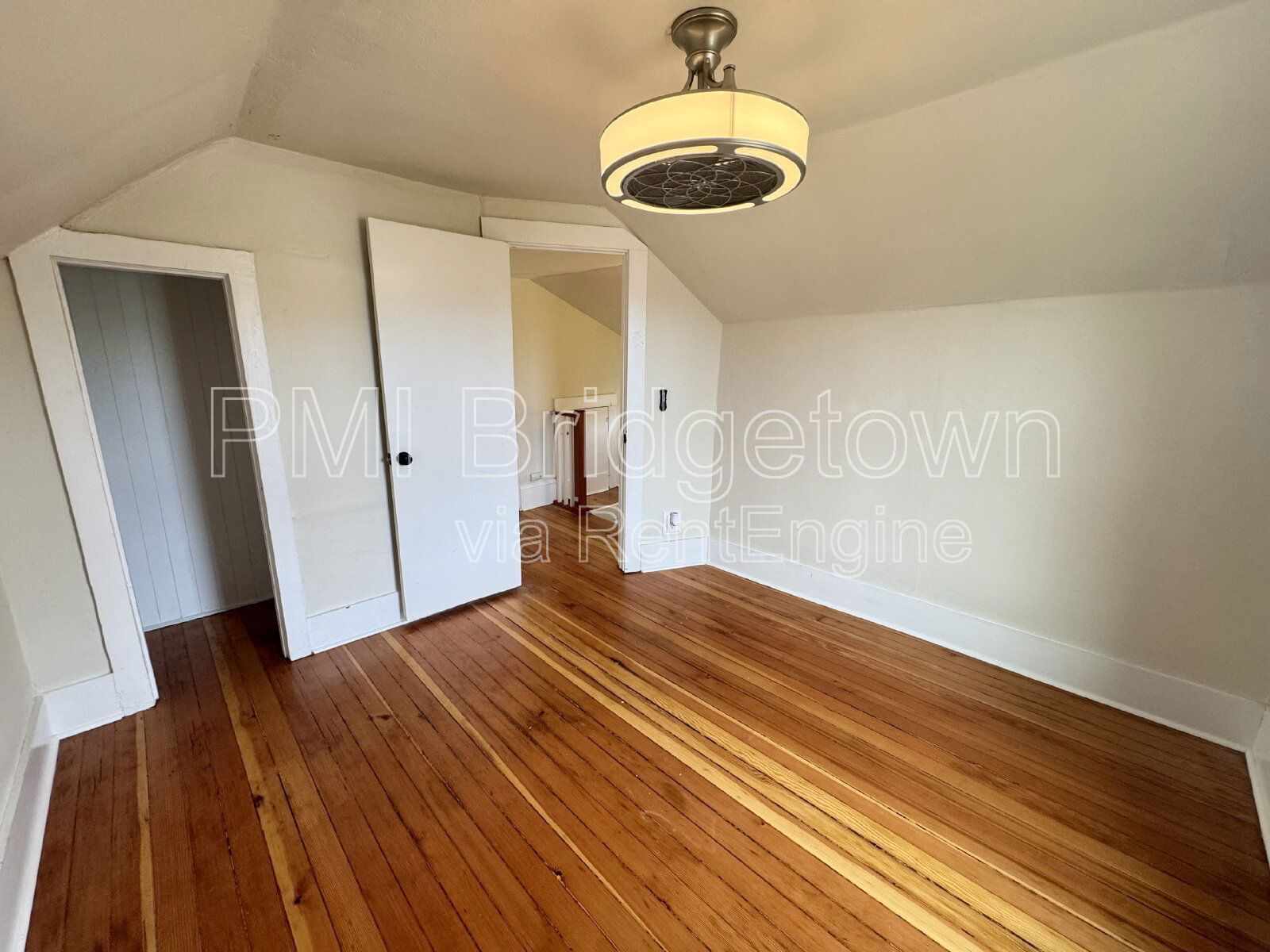 Gallery Image 19