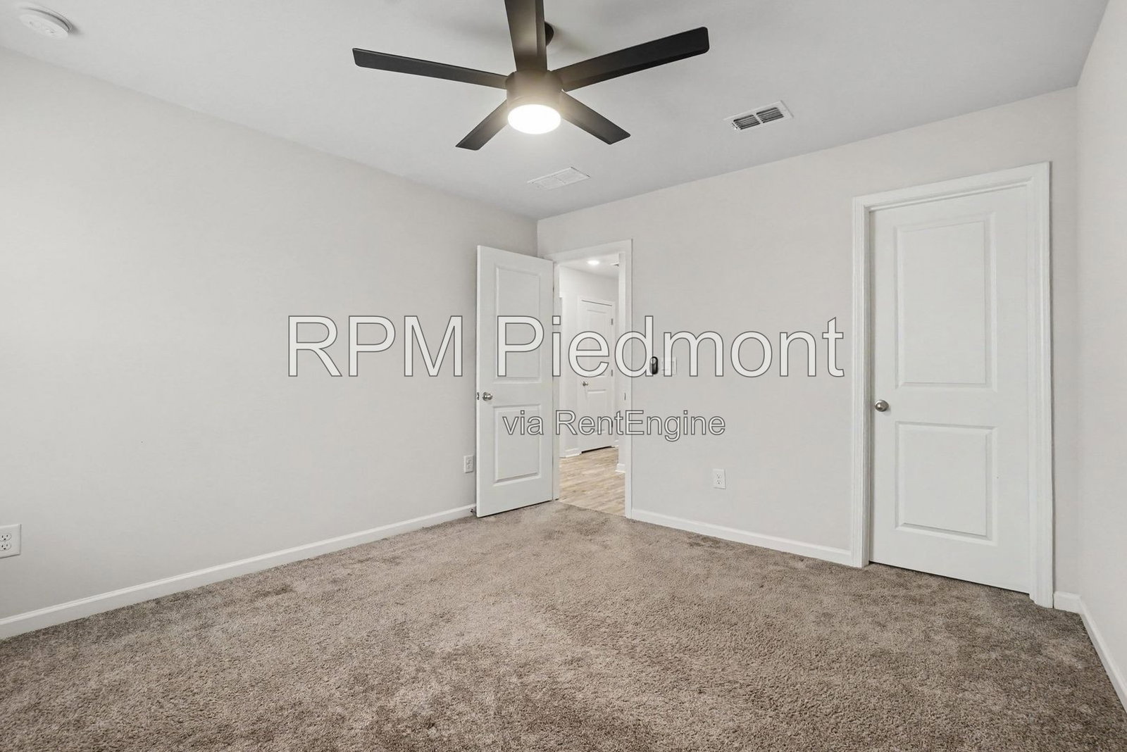 Gallery Image 19