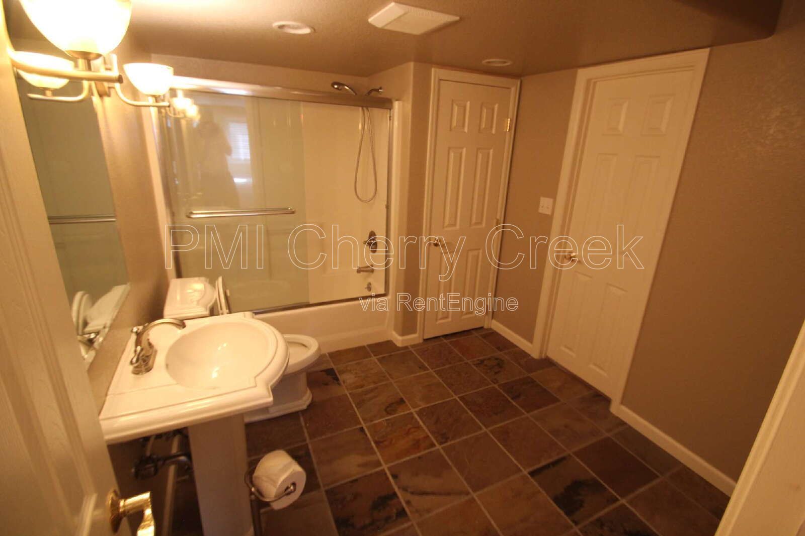 Gallery Image 20