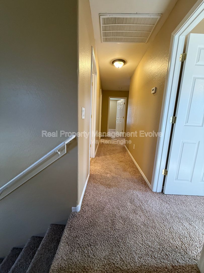 Gallery Image 16