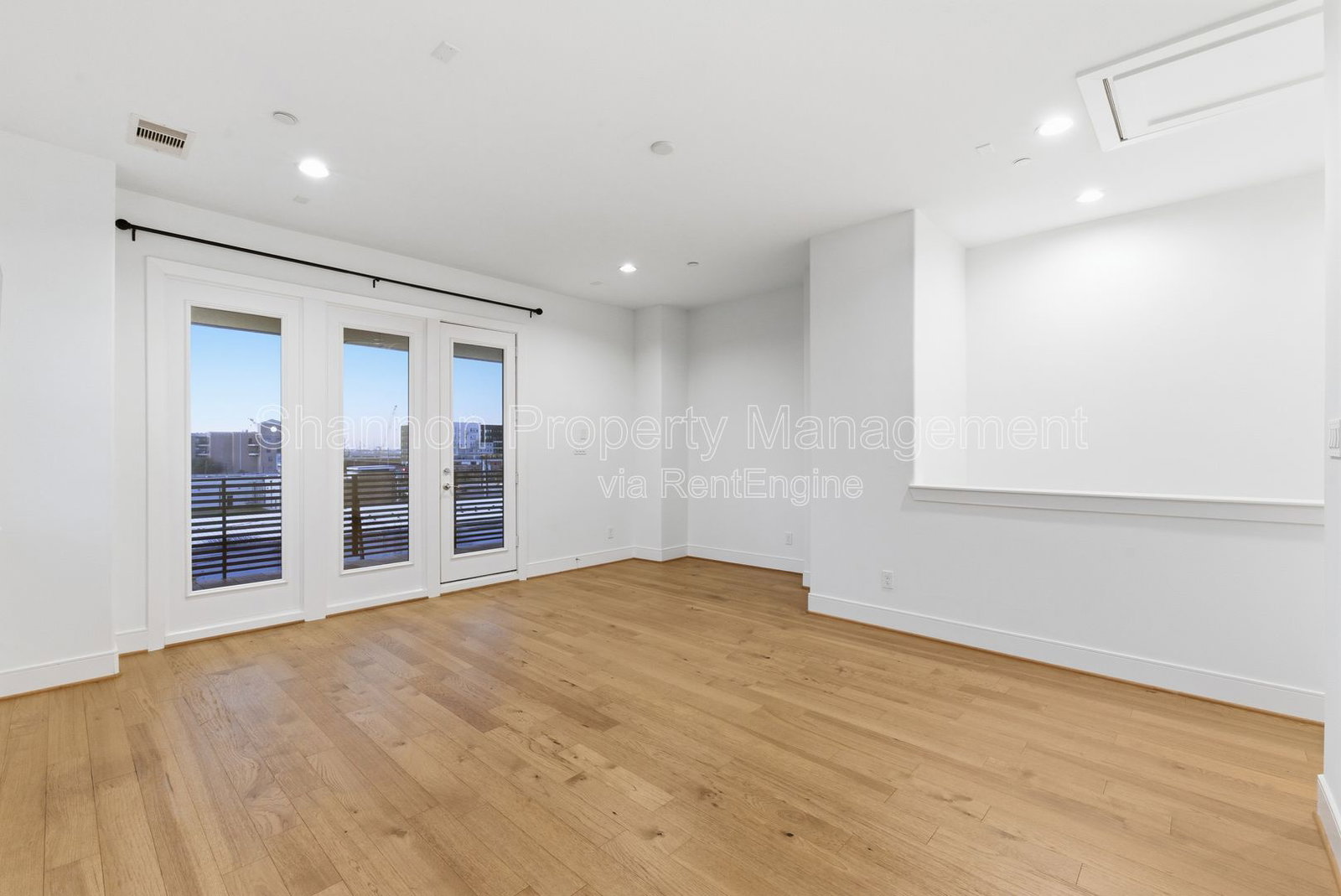 Gallery Image 17