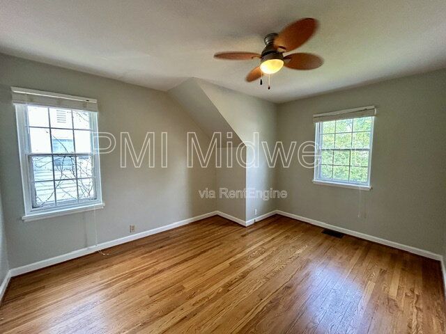 Gallery Image 22