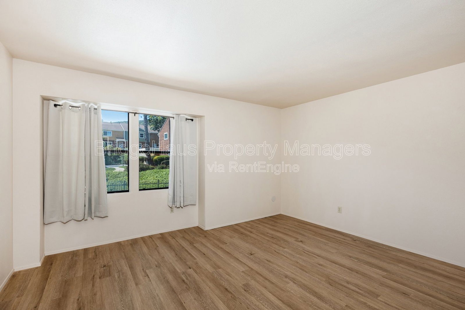 Gallery Image 18