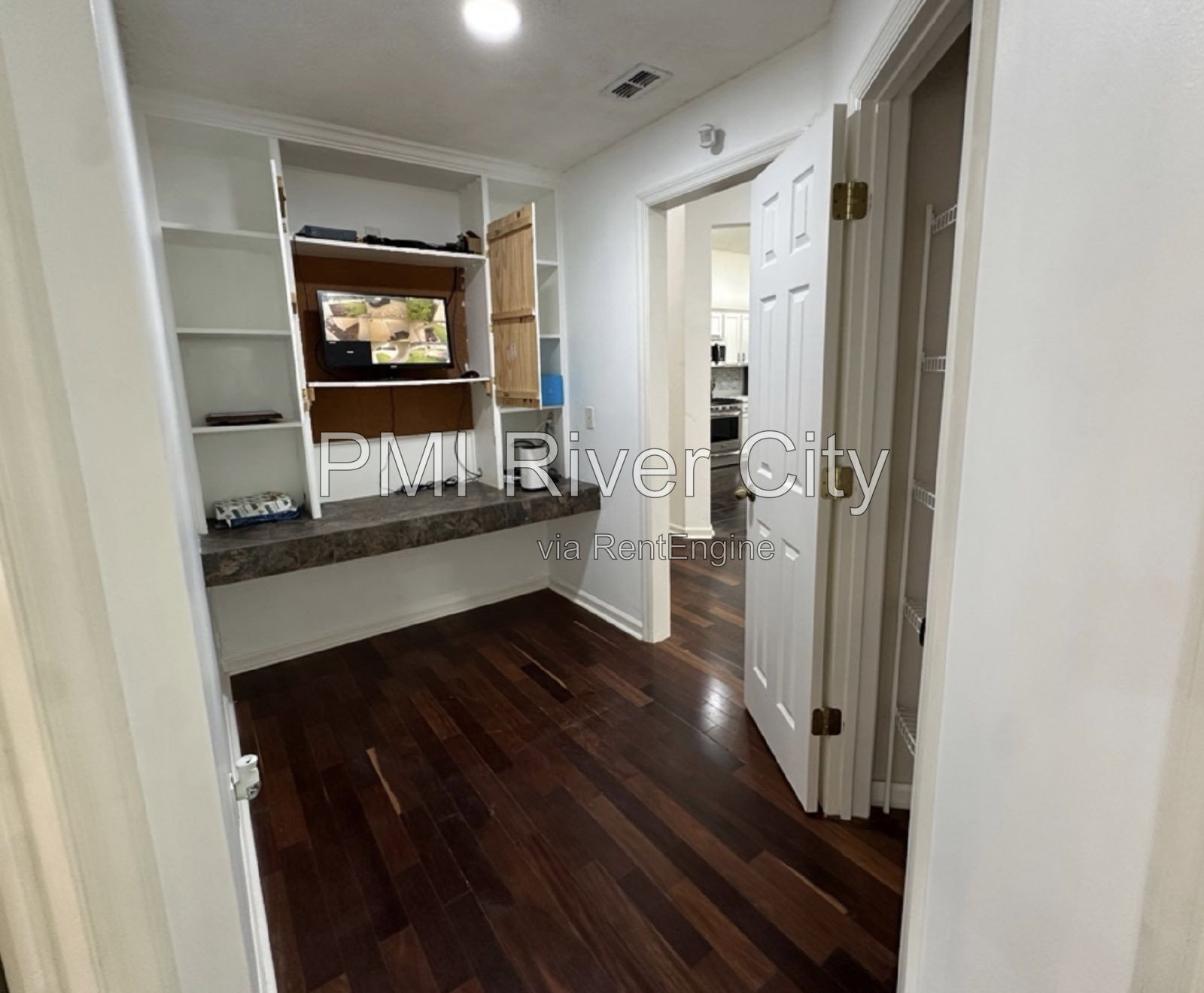Gallery Image 18