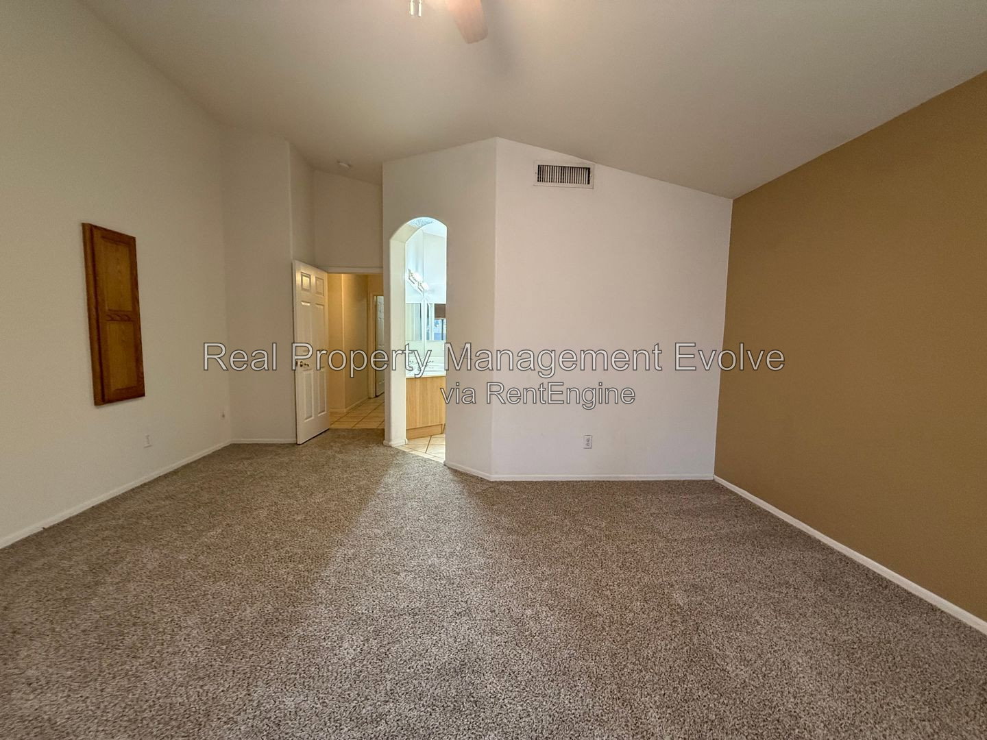 Gallery Image 16
