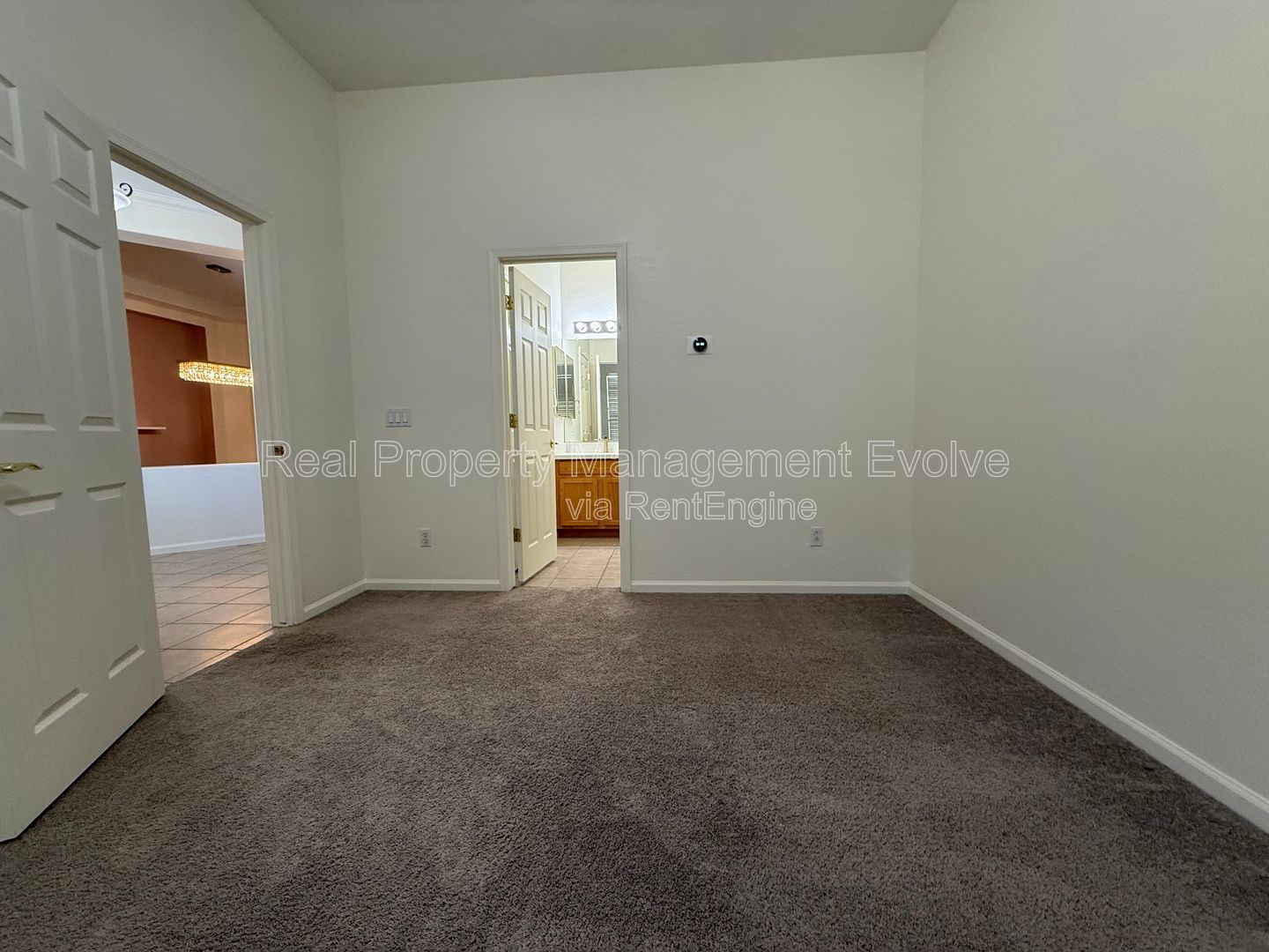 Gallery Image 34