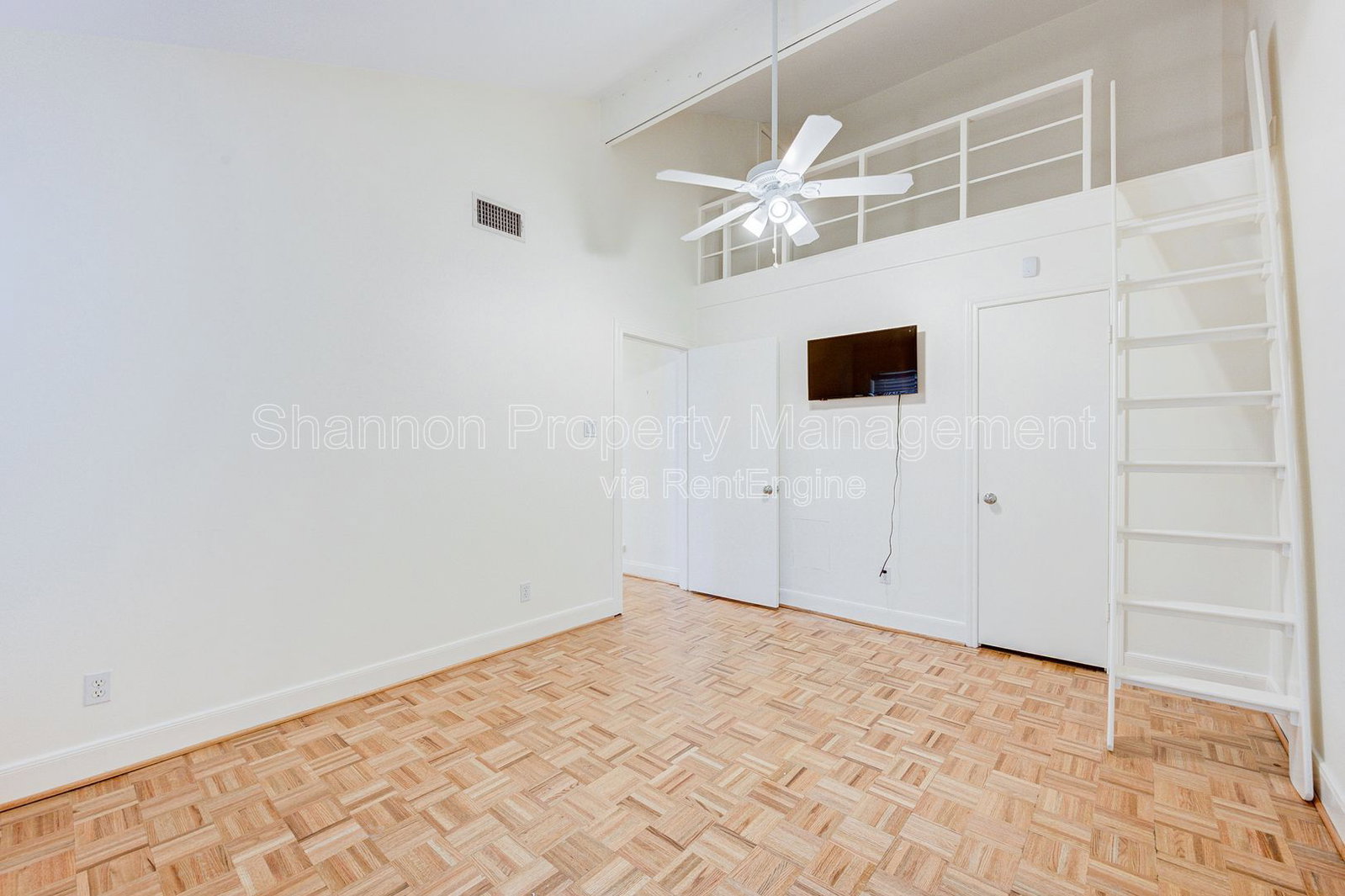 Gallery Image 16