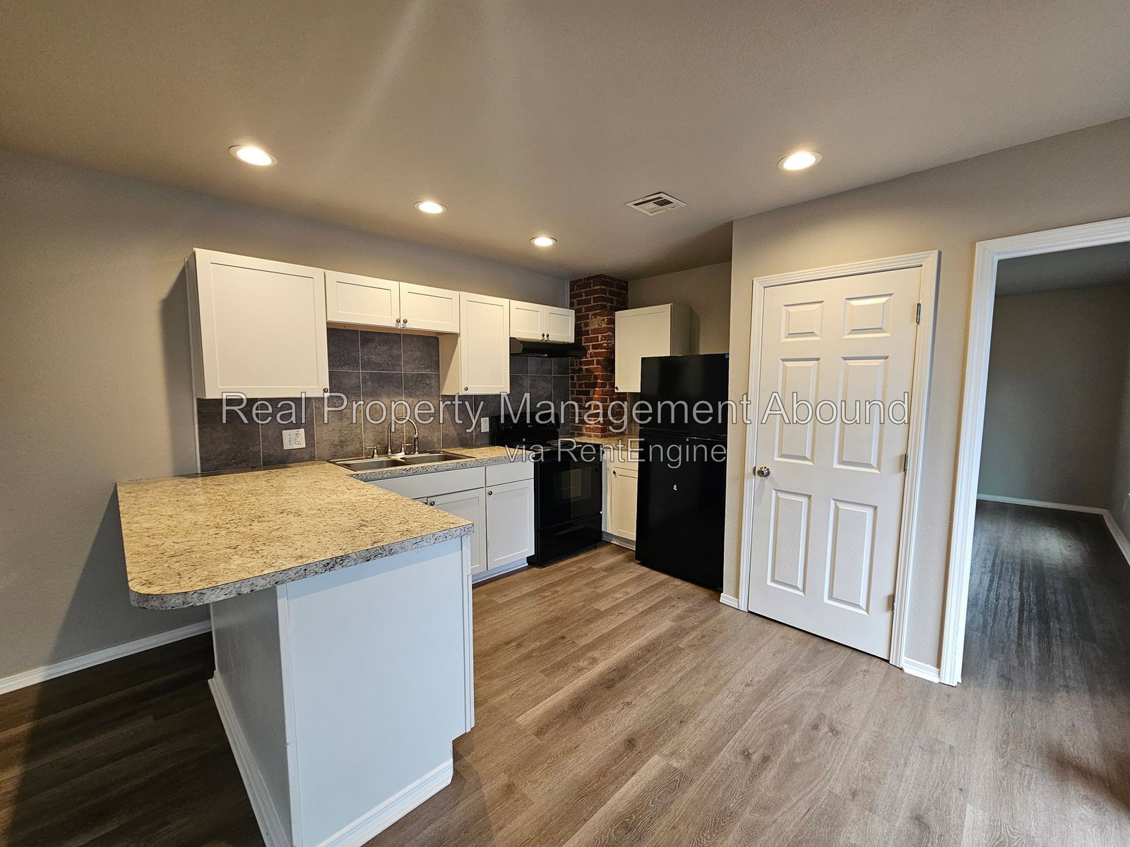 Gallery Image 40