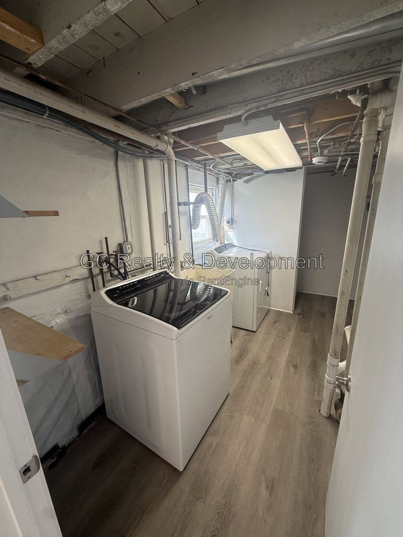 Gallery Image 15