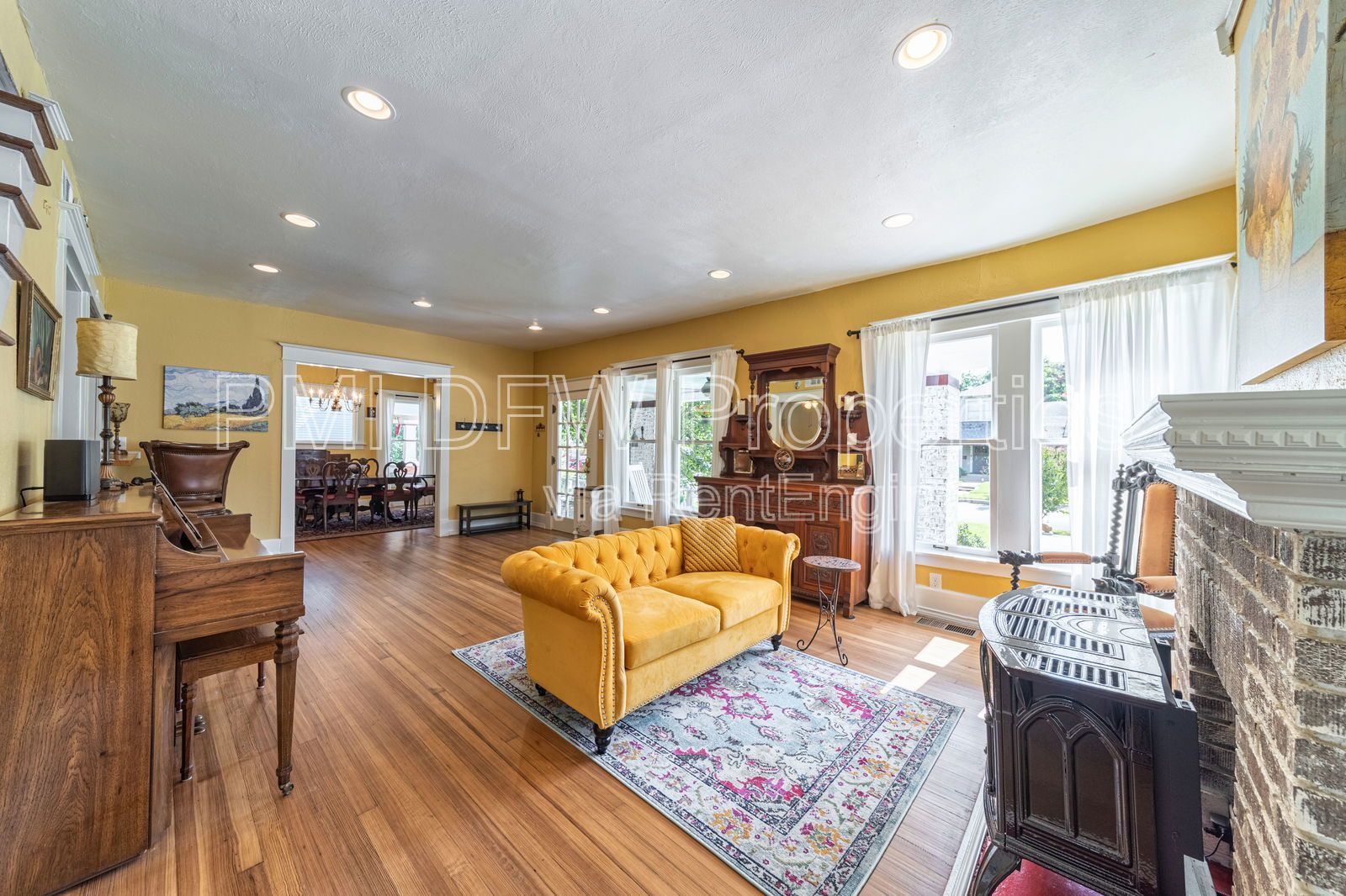 Gallery Image 8