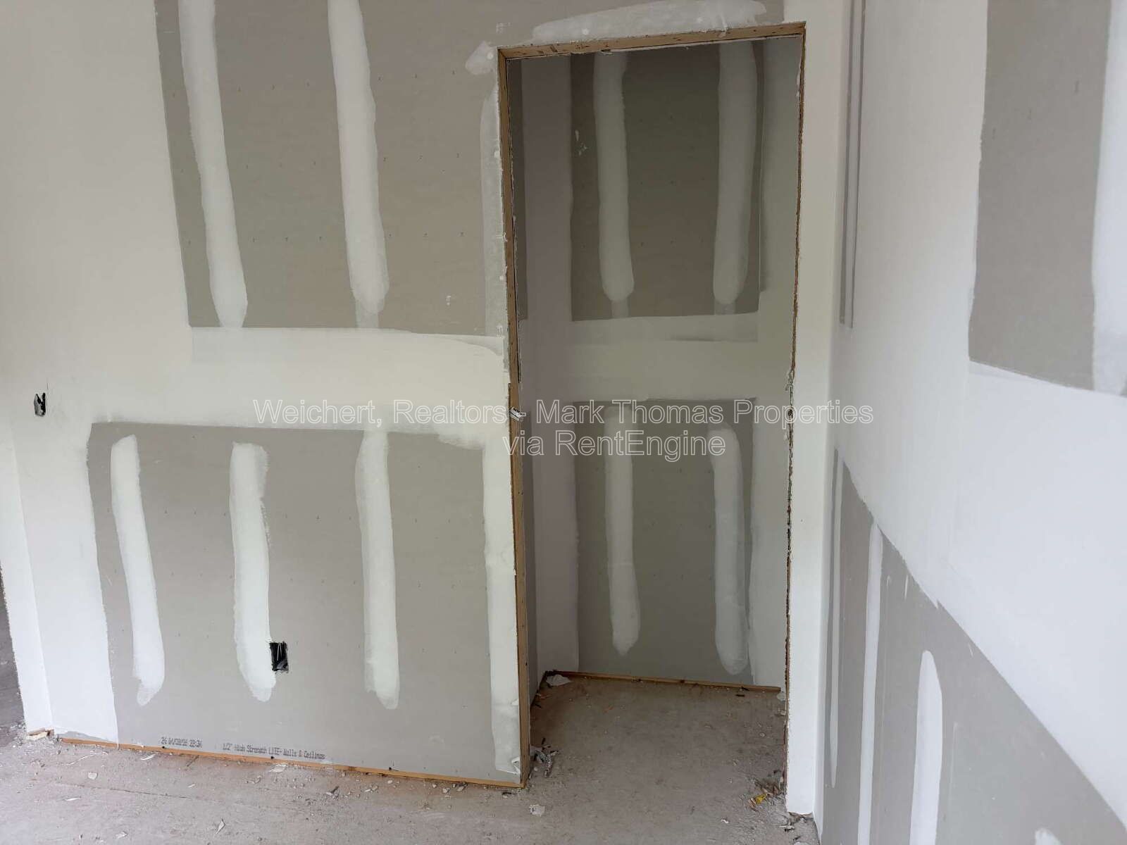 Gallery Image 32