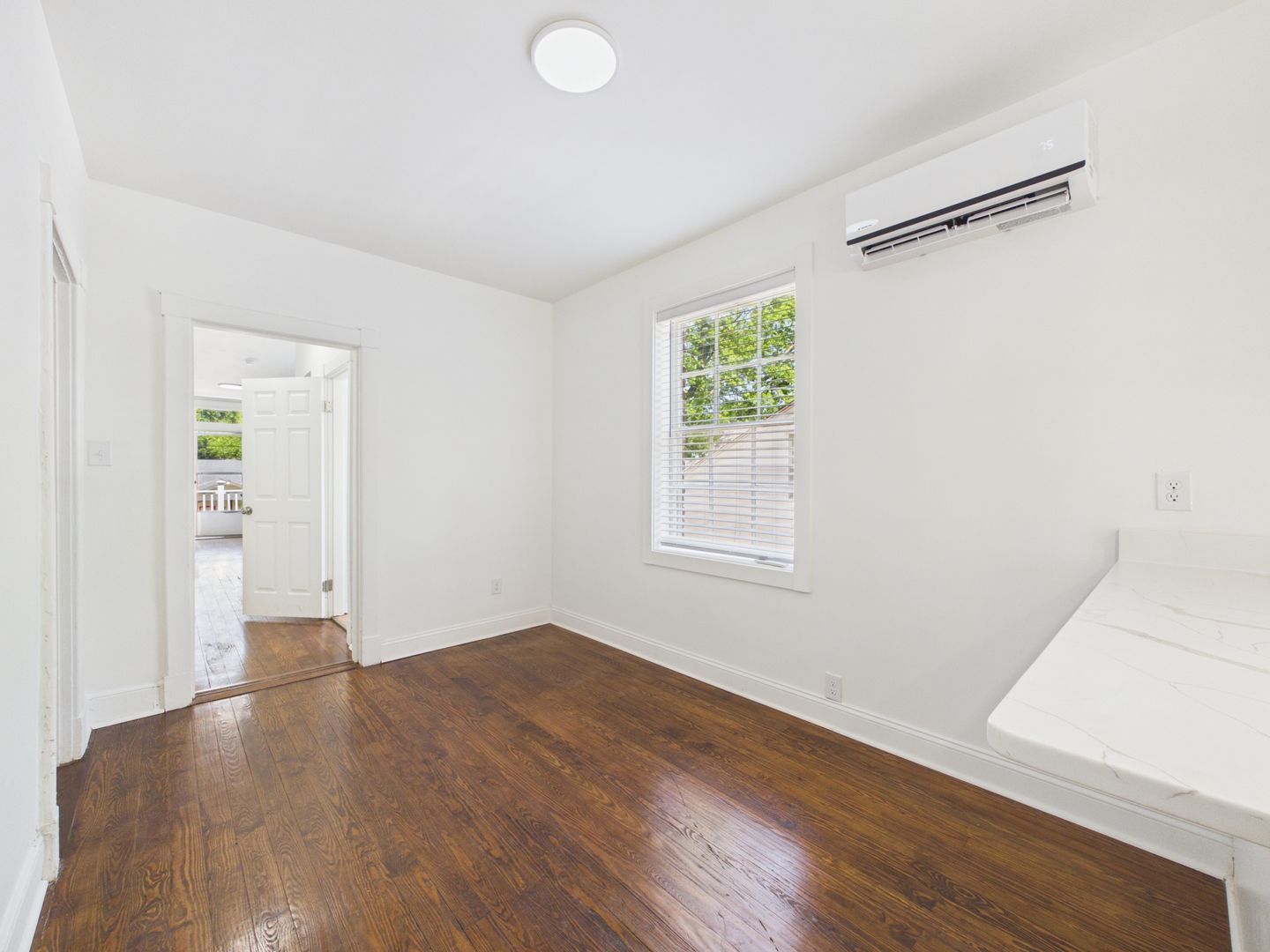 Gallery Image 19