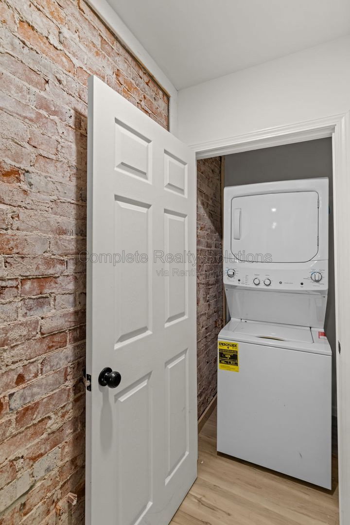 Gallery Image 19