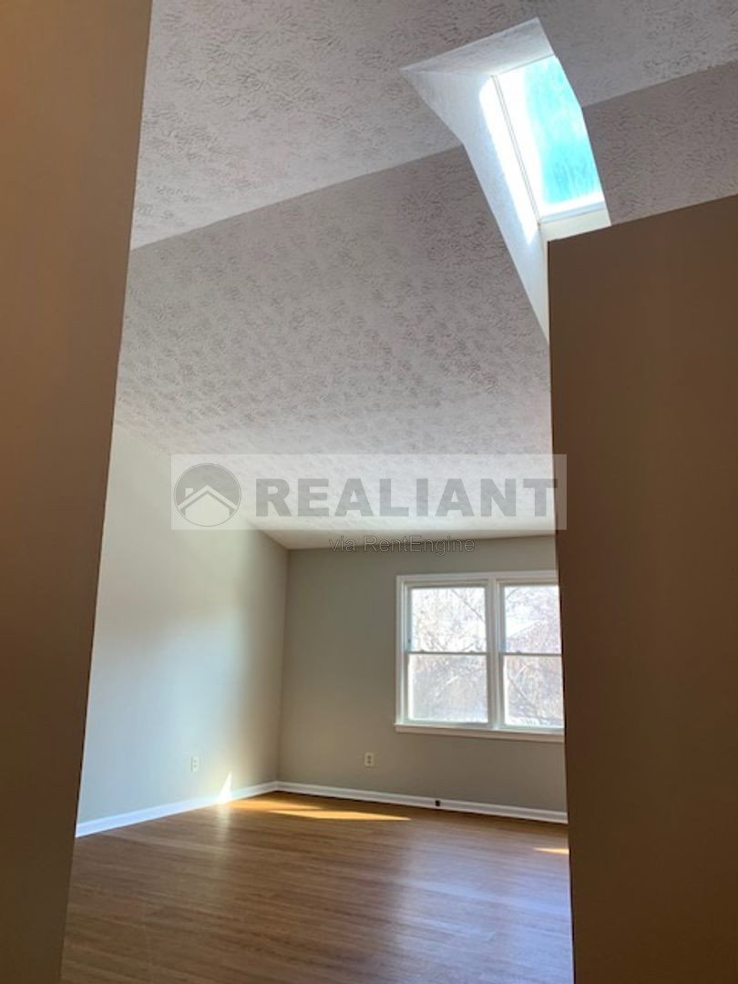 Gallery Image 17