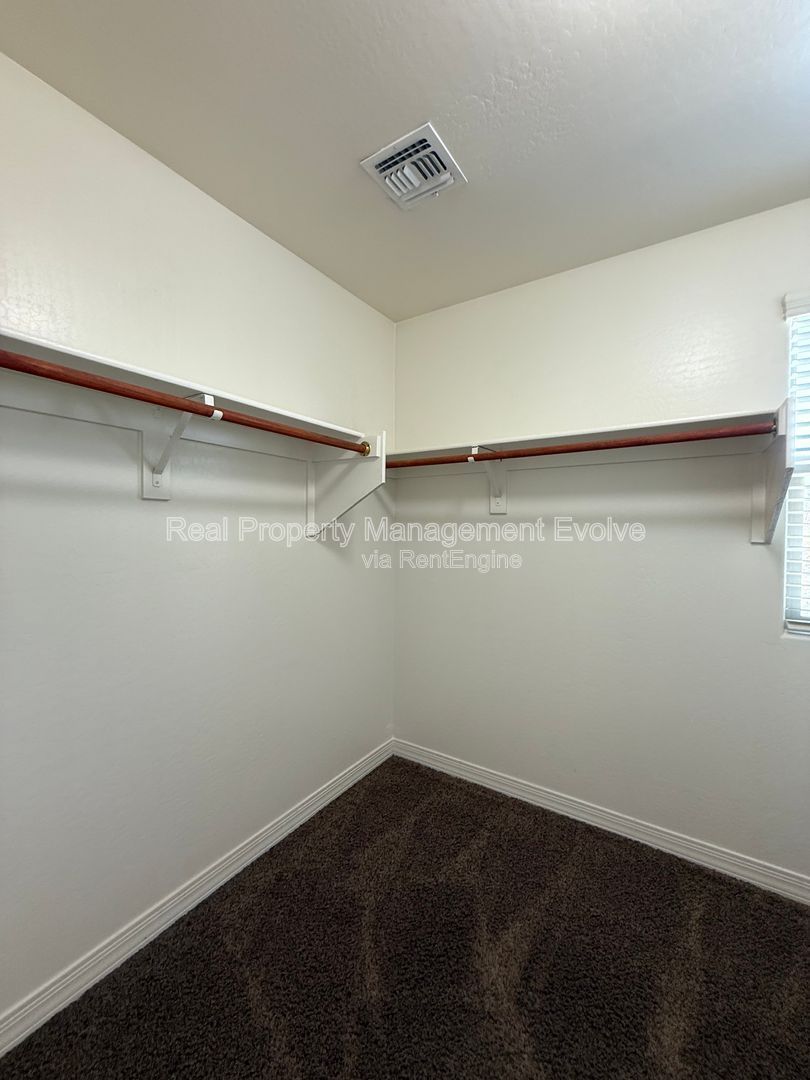Gallery Image 21