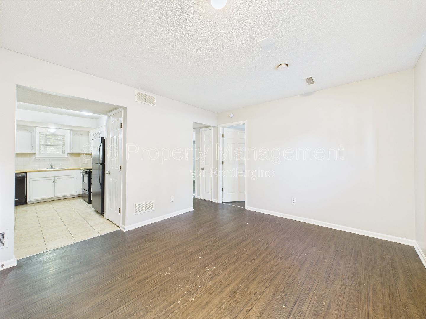Gallery Image 0