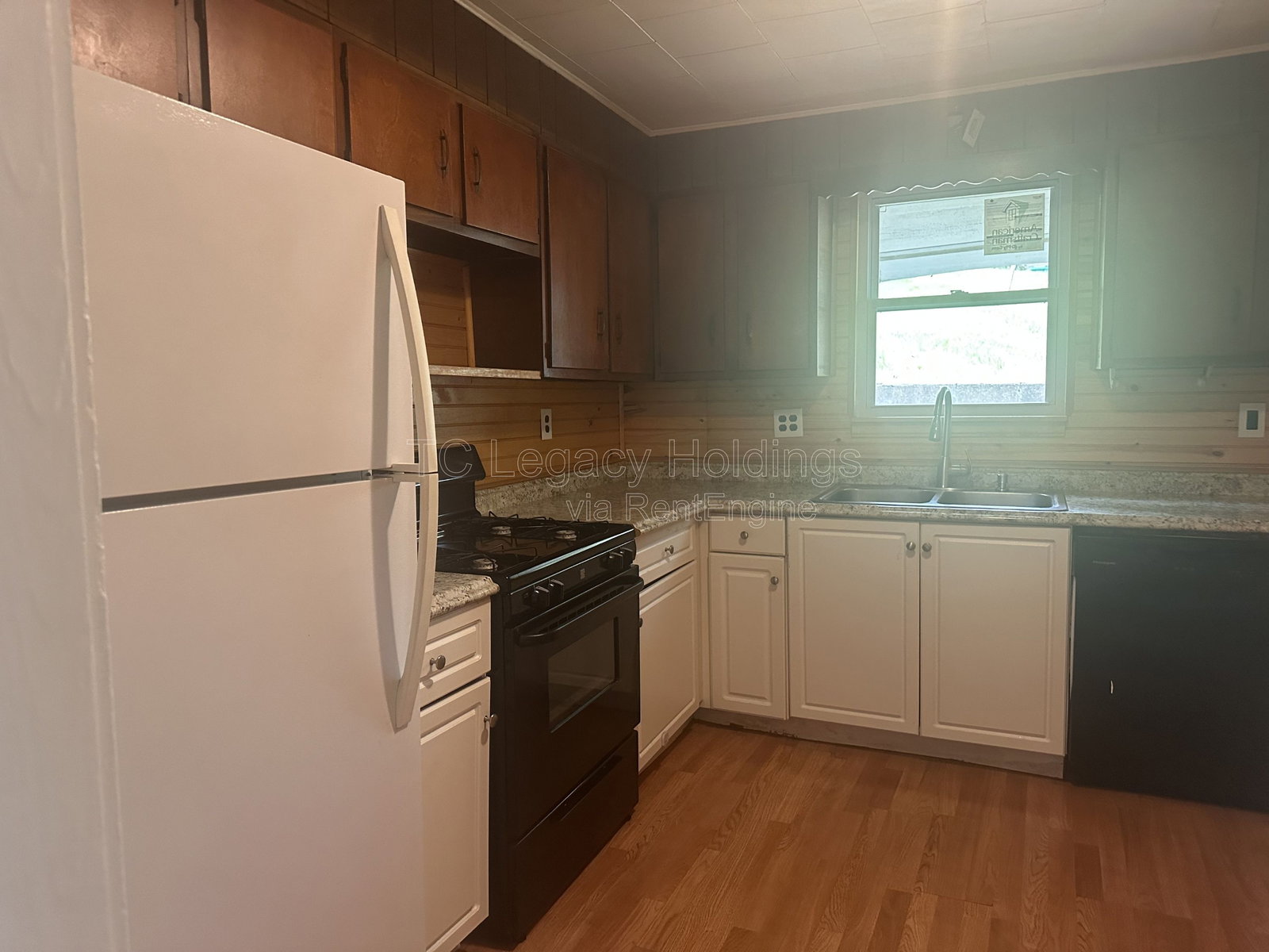 Gallery Image 16