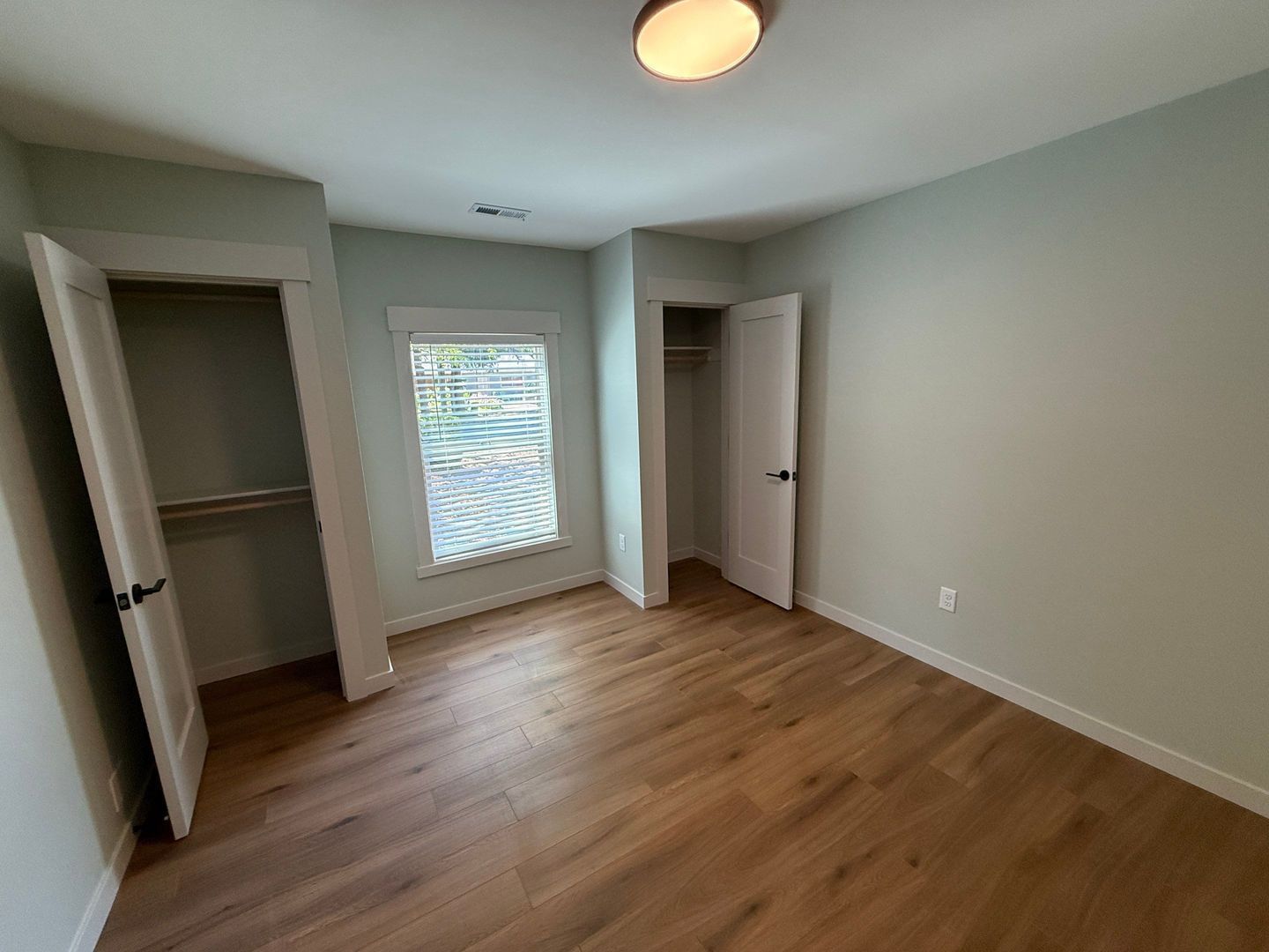 Gallery Image 18
