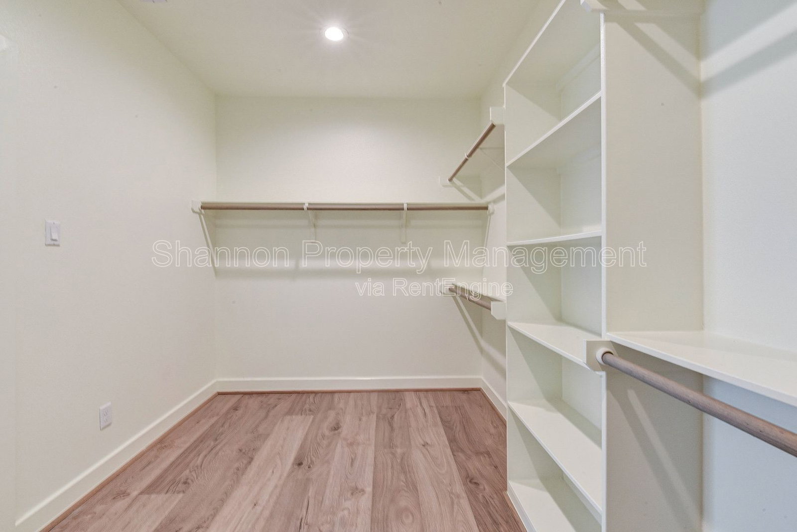 Gallery Image 19