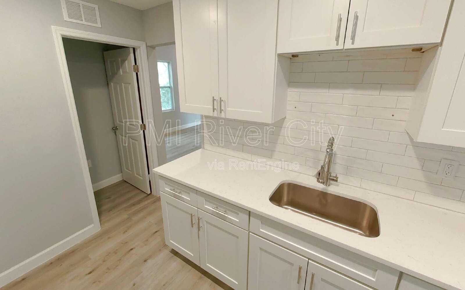 Gallery Image 0