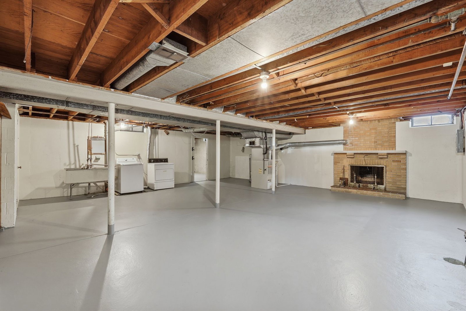Gallery Image 15